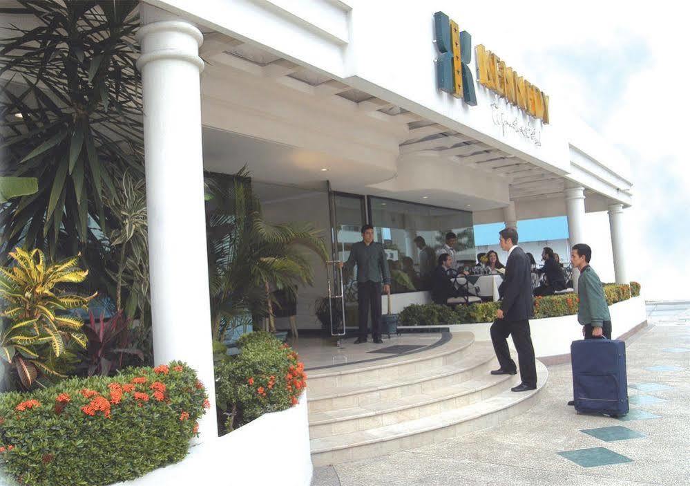 Apart Hotel Kennedy กวายากิล ภายนอก รูปภาพ